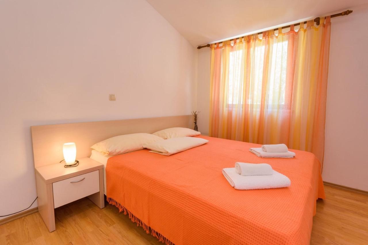 Apartments Zdravko Klek Ngoại thất bức ảnh