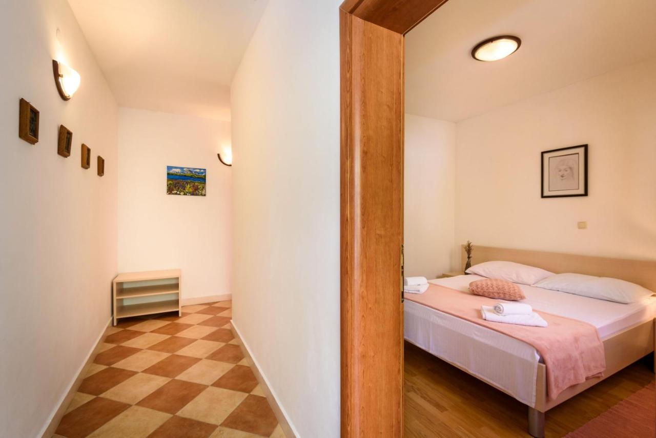 Apartments Zdravko Klek Ngoại thất bức ảnh