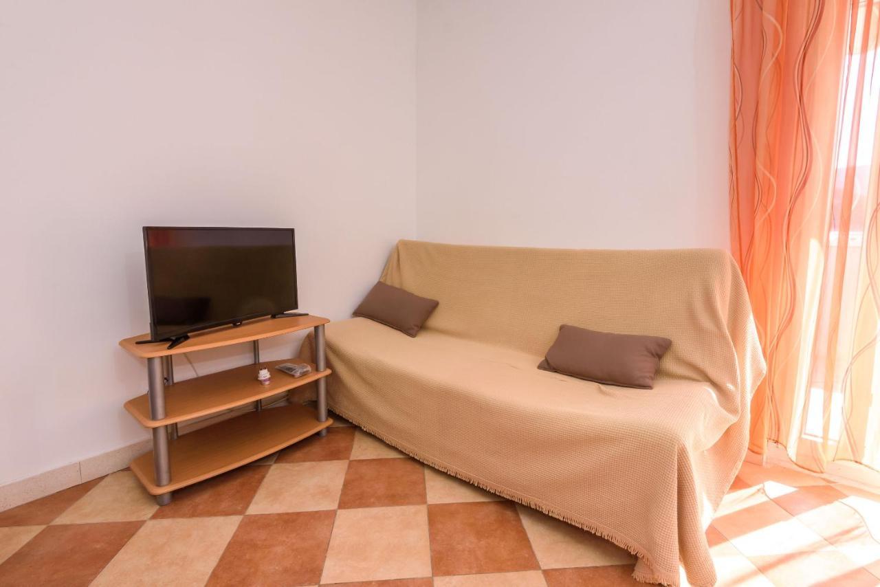 Apartments Zdravko Klek Ngoại thất bức ảnh