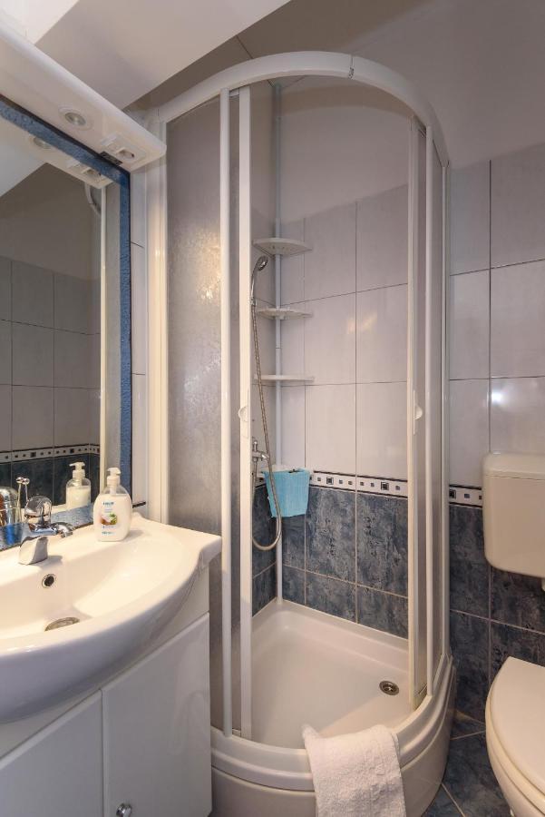 Apartments Zdravko Klek Ngoại thất bức ảnh