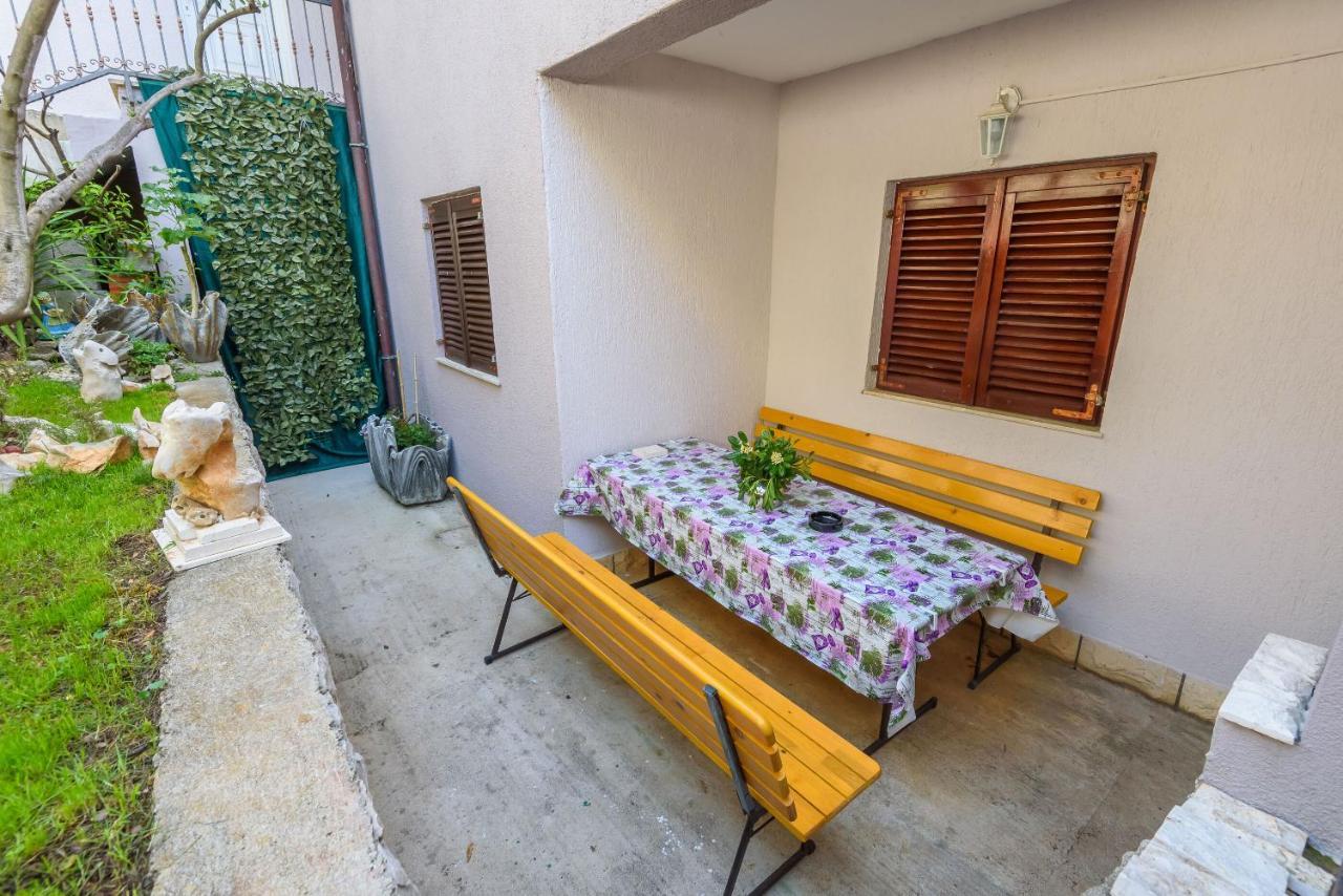 Apartments Zdravko Klek Ngoại thất bức ảnh
