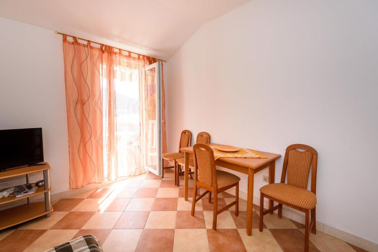Apartments Zdravko Klek Ngoại thất bức ảnh